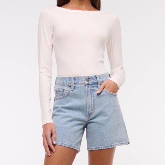 Abercrombie & Fitch Curve Love Women's The Dad Short High Rise Size 33/16 - Picture 2 of 5